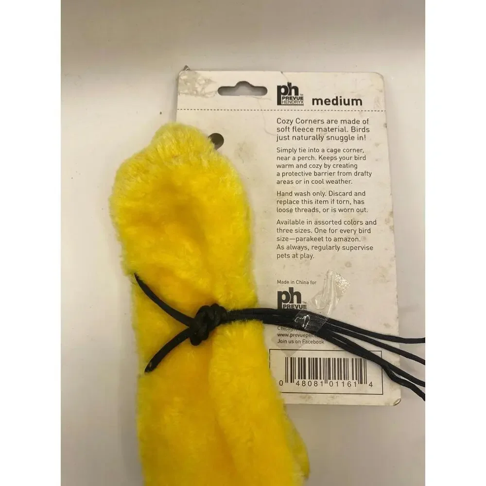 Prevue Pet Products Medium Cozy Corner for birds 8 inch Yellow